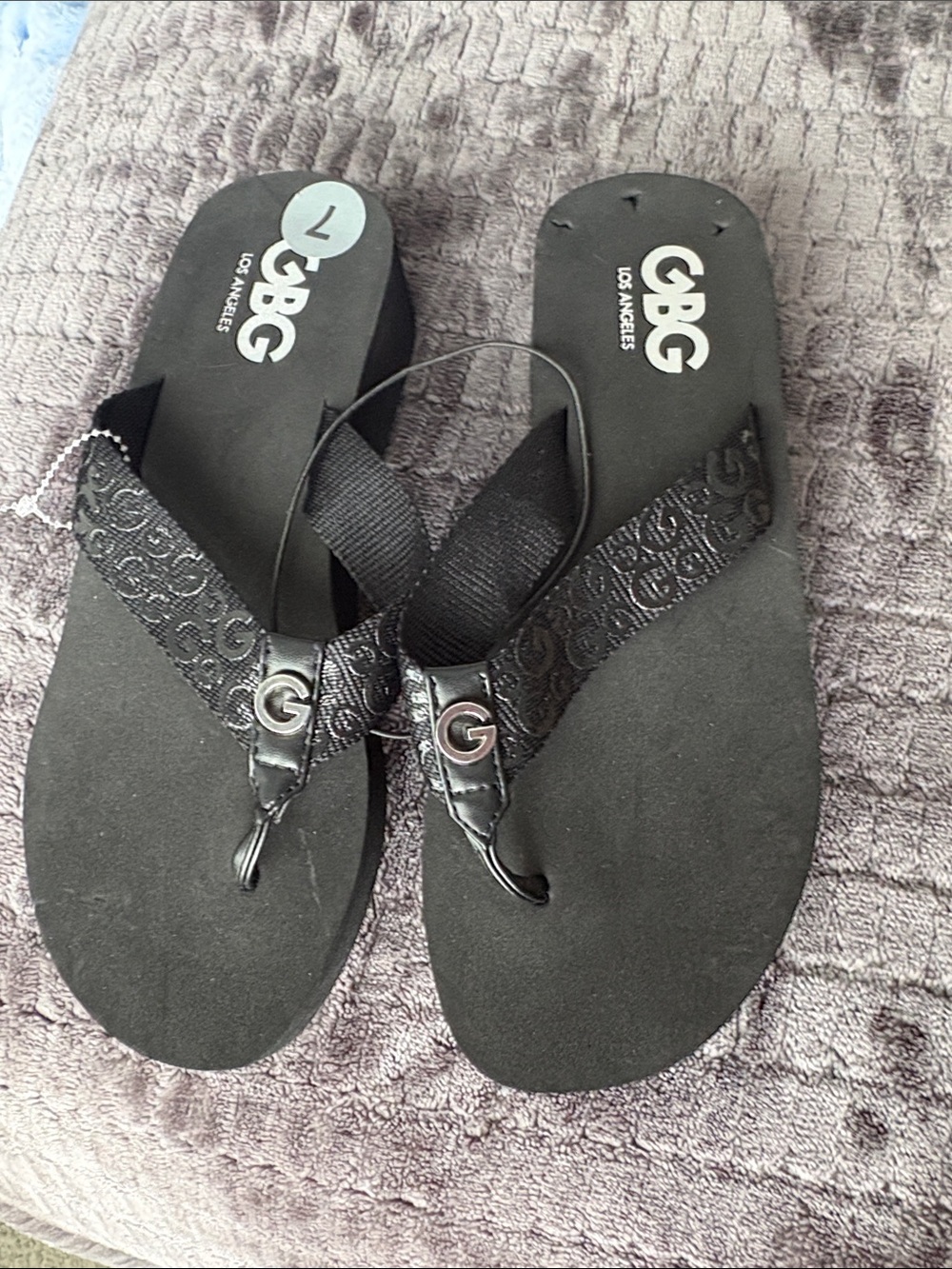 G by Guess Los Angeles Black Women's Flip Flop Sandals Logo Silver Accent Thong